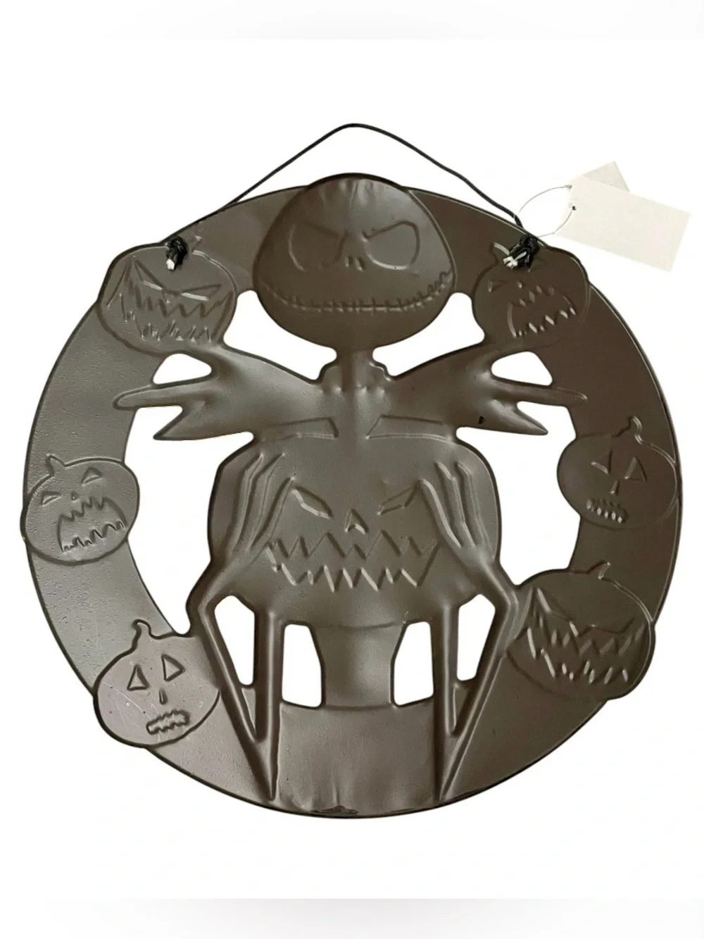 Disney - The Nightmare Before Christmas Embossed Metal Halloween Wreath